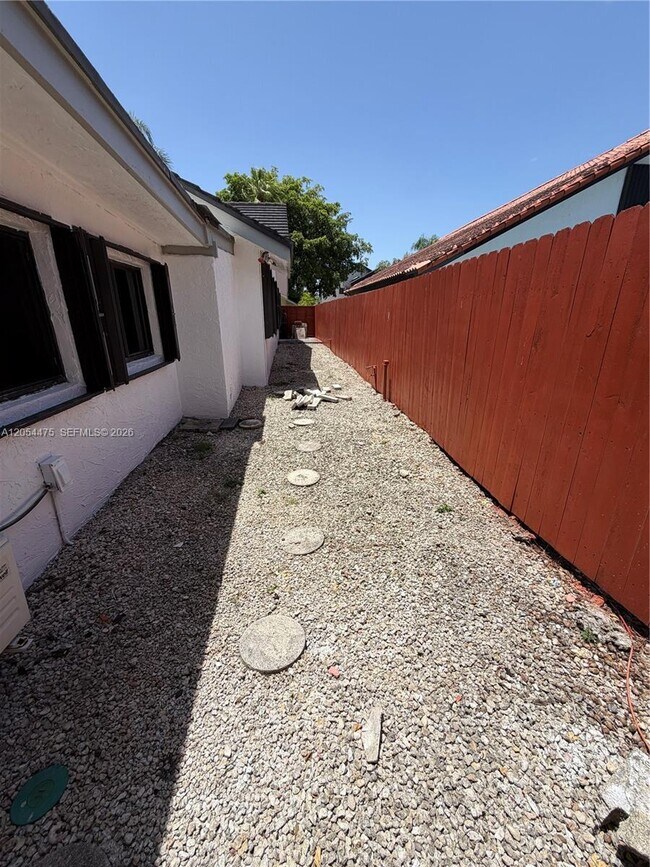 Building Photo - 14271 SW 107th Terrace