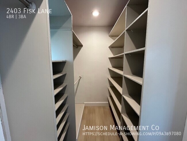 Building Photo - 2403 Fisk Ln