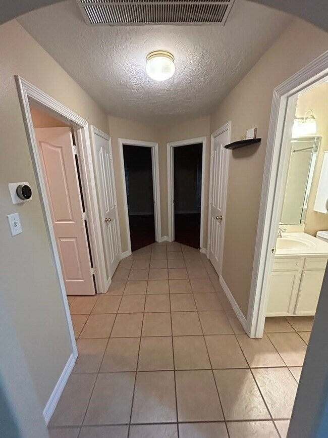 Building Photo - 3702 Mystic Cir