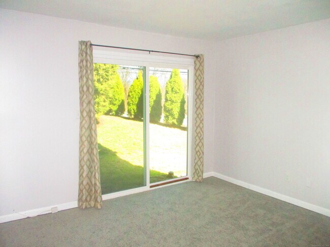 Building Photo - 29 Van Buren Ave