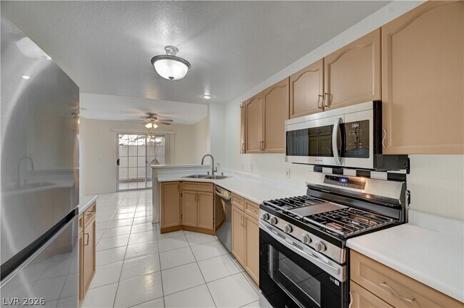 Building Photo - 8039 Teresita Ave
