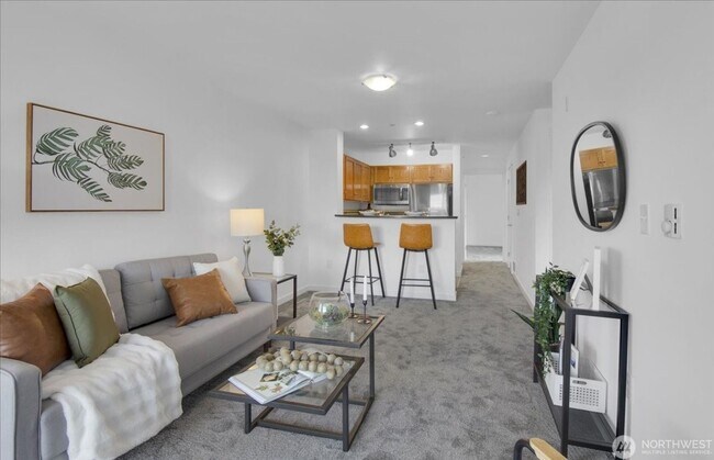 Building Photo - 1909 10th Ave W