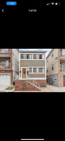 Building Photo - 54 Pamrapo Ave