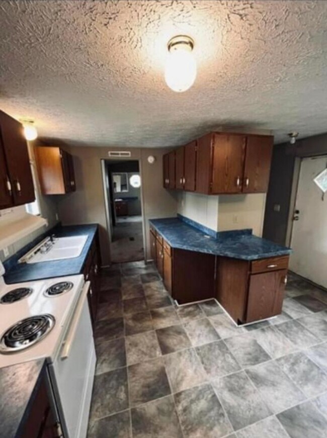 Building Photo - 2 Bed 2 Bath MH For Rent