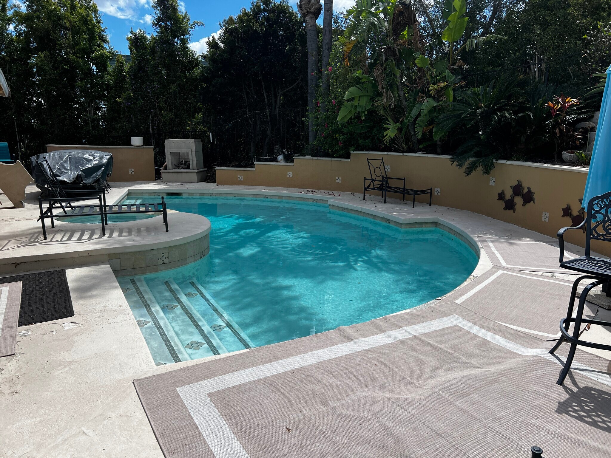 Building Photo - 10352 Cowan Heights Dr