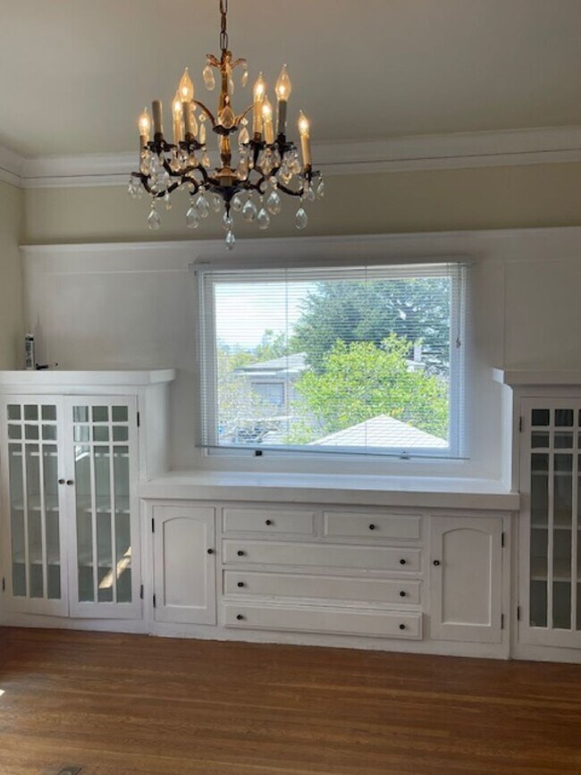 Building Photo - Piedmont Home w/ Large Attic Loft