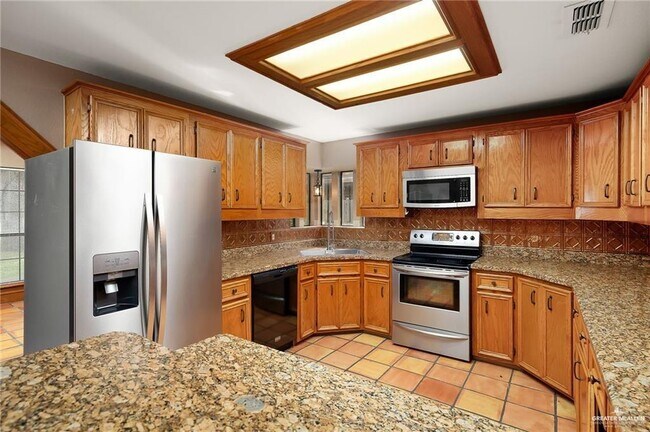 Building Photo - 15 Terrace Dr