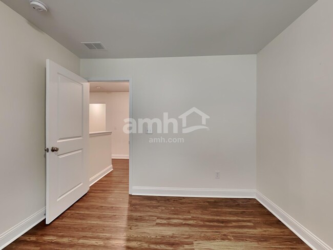 Building Photo - 149 Sweet Gum Dr