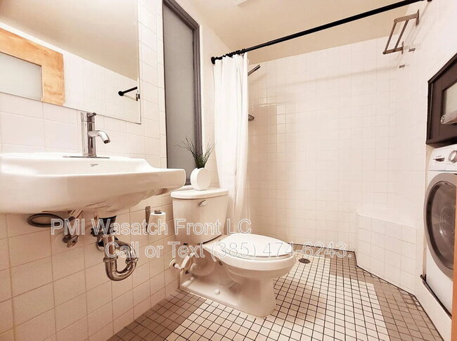 Building Photo - 163 W 200 S