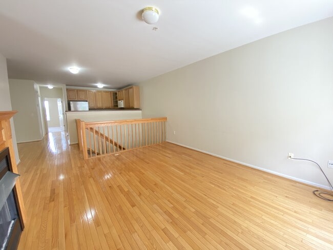 Building Photo - 1045 Maiden Ln