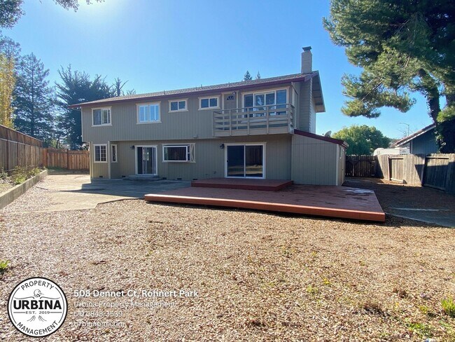 Building Photo - Expansive Rohnert Park D Section Home – Id...