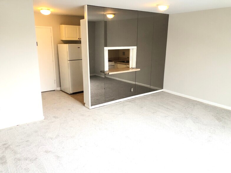 Living Room - 950 25th St NW