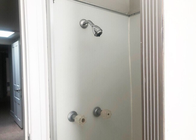 Building Photo - 344-348 Howell Avenue