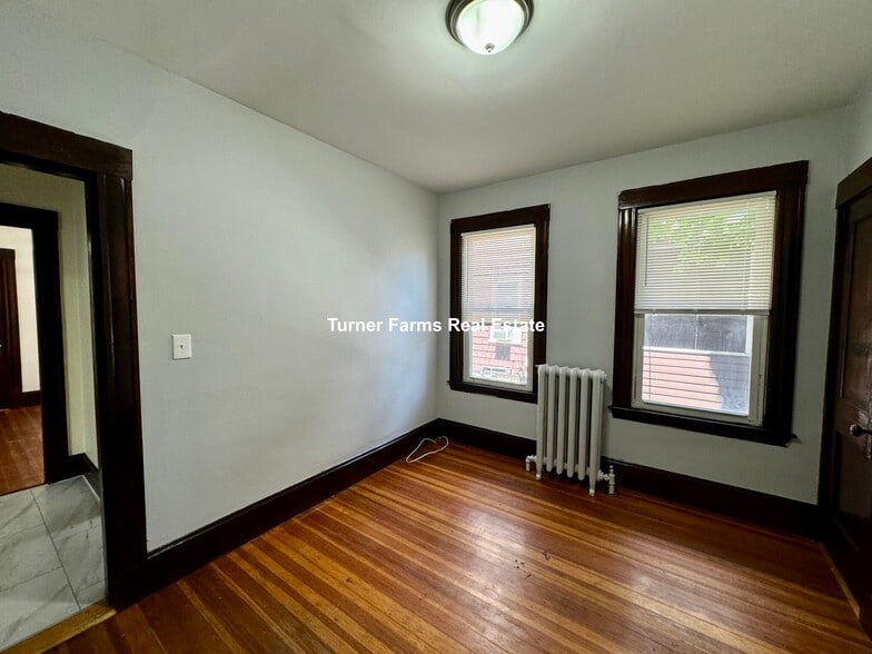 Building Photo - 41 Michigan Ave