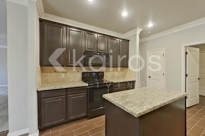 Building Photo - 7110 Mosley St