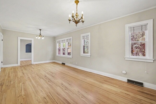 Building Photo - Charming Platte Park Bungalow Just Steps from South Pearl Street