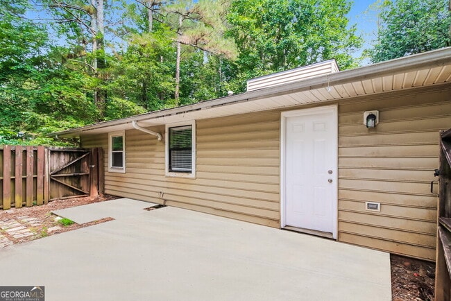 Building Photo - 5281 Williams Rd