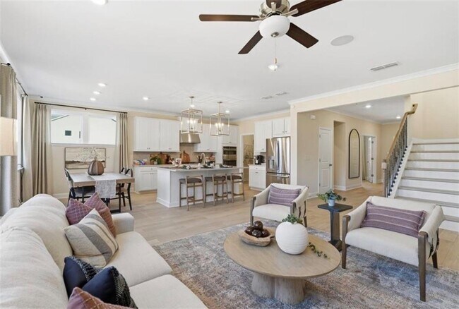 Building Photo - 2145 The Ln NE