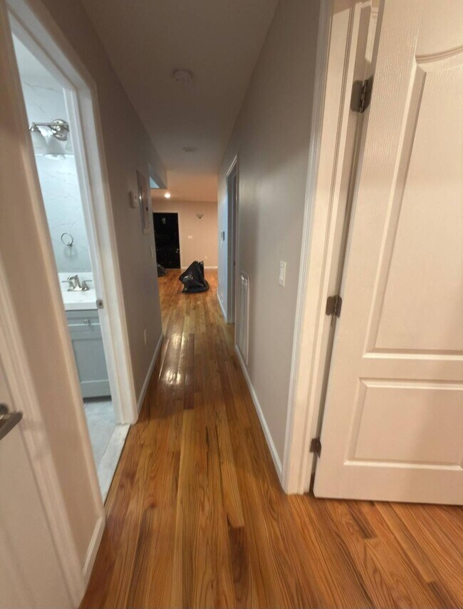 Building Photo - 126-03 172nd St