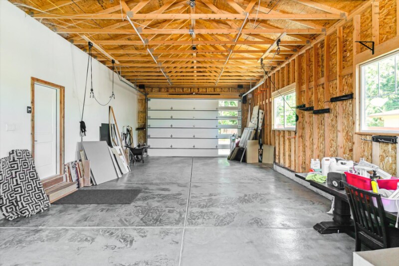 Building Photo - 5480 W Iowa Ave