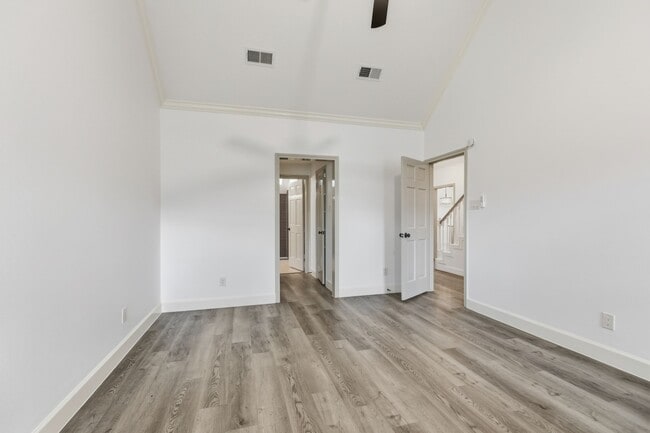 Building Photo - 7665 Ameswood Rd