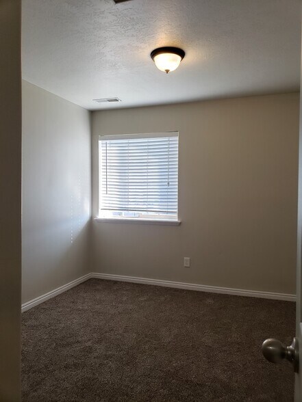 Building Photo - 1768 W 1300 S