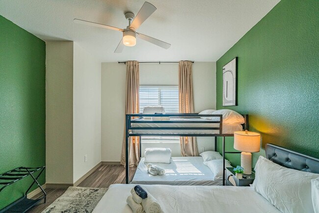 Building Photo - 9600 W Georgia Ave