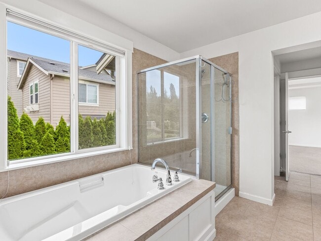 Building Photo - Spacious 4Bd Redmond Home
