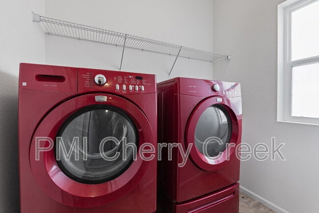 Building Photo - 5555 Kirk St