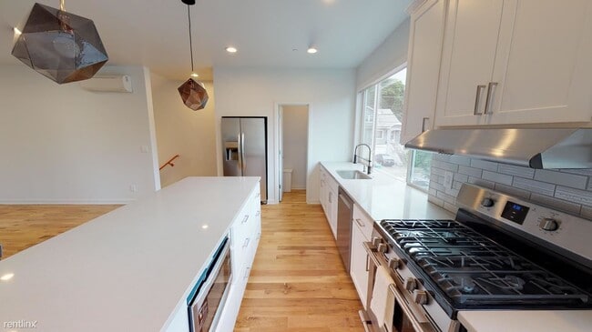 Building Photo - 1 br, 1 bath House - 1358 N Blandena Priva...