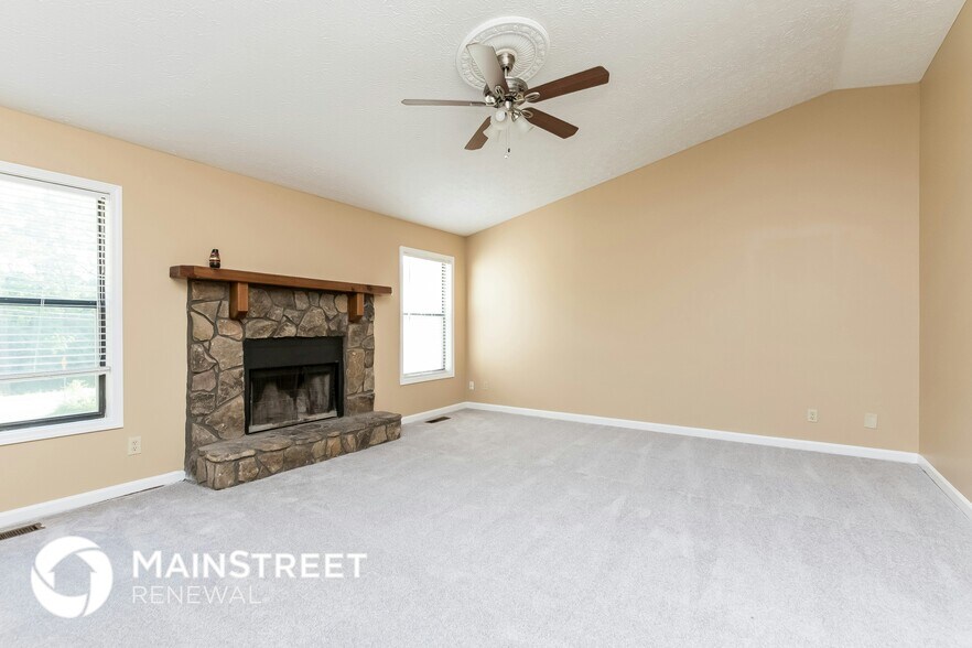 Building Photo - 507 Hollow Ct