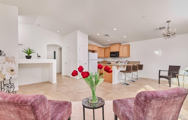 Building Photo - 504 Silver Ridge Dr