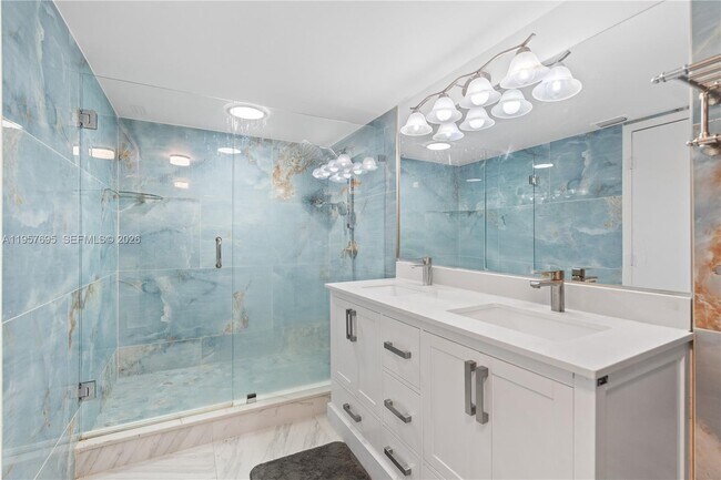 Building Photo - 1600 Coral Ave