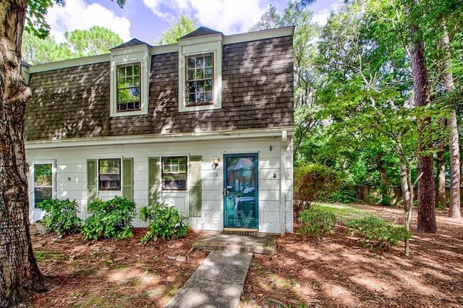 Building Photo - 819 Seabury Ct