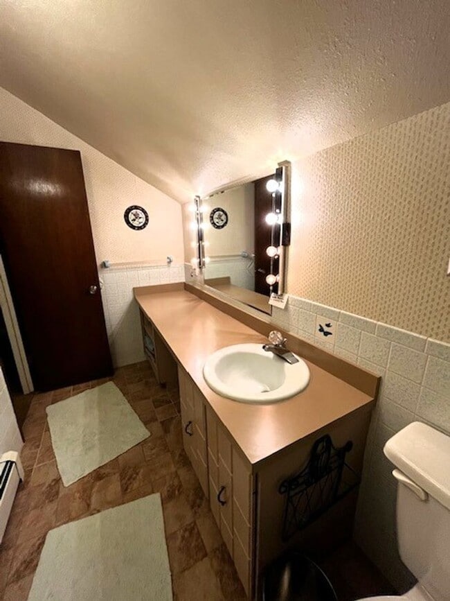 Building Photo - 1334 Straight Creek Dr