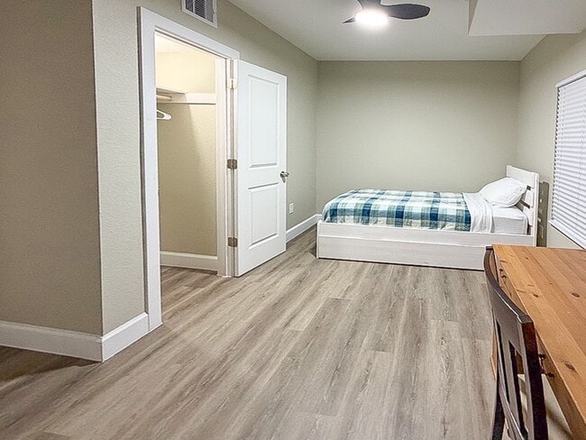 Building Photo - 3703 Market St