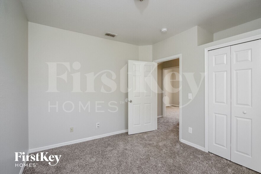 Building Photo - 5180 Prime Terrace