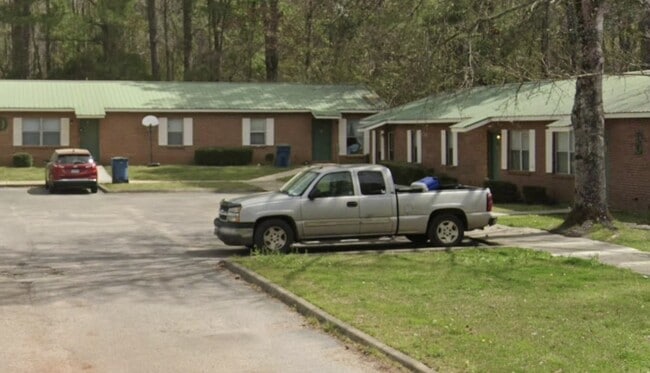 Primary Photo - 307 Casey Woods St