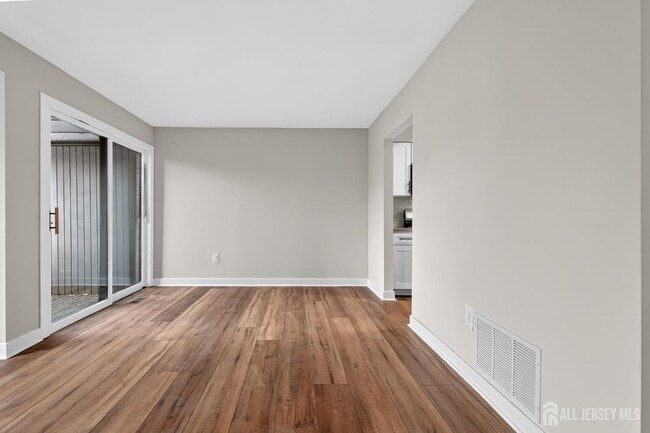 Building Photo - 172 Nathan Dr