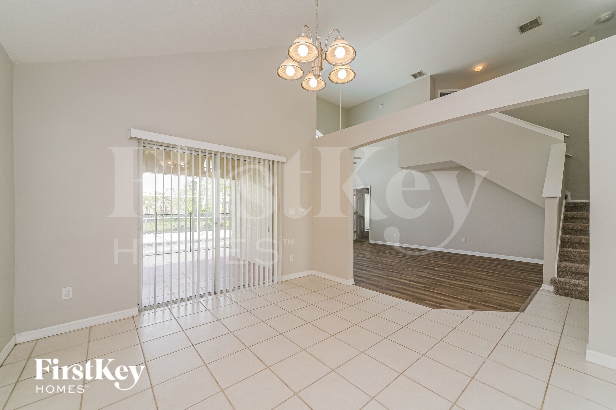 Building Photo - 301 Balmoral Ct