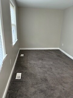 Building Photo - 820 Xenia St SE