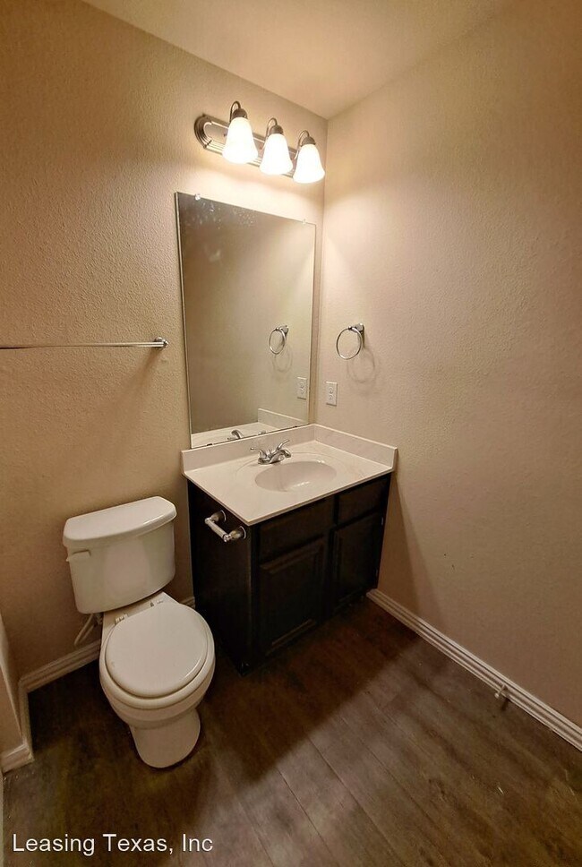 Building Photo - 3 br, 2.5 bath House - 749 River Hill Ln.