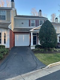 Building Photo - 2 Bedroom 2.5 bath Townhouse-Midlothian/Charter Colony area