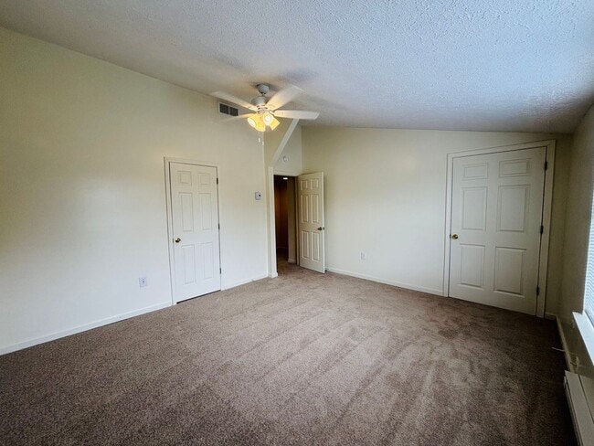 Building Photo - 345 Wakeman Ct NE