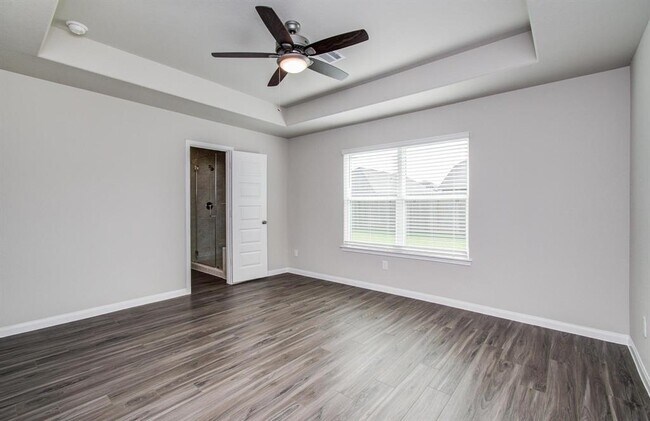 Building Photo - 5111 Shelby Katherine Dr