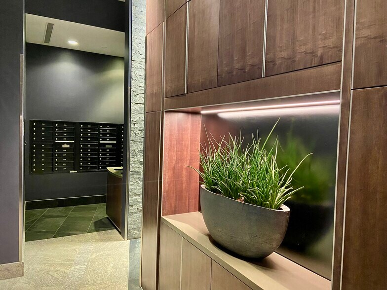 Mailroom - 110 Stuart St