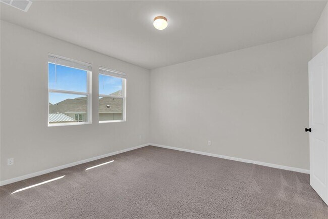 Building Photo - 106 Pinyon Pine Pass