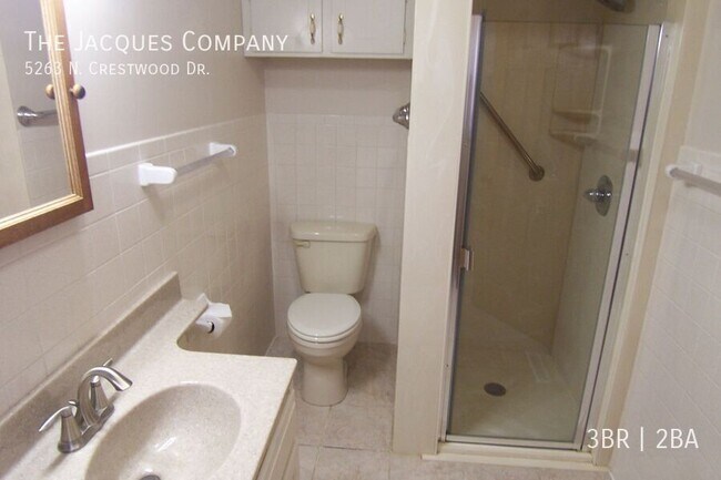 Building Photo - 5263 N Crestwood Dr