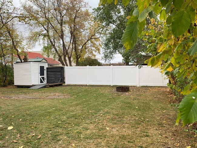 Backyard - 409 State St E