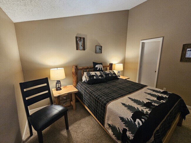 Building Photo - 217 Pinon Causeway